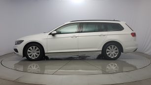 Volkswagen Passat 1.5 TSI EVO Essence DSG WD8167N w abonamencie