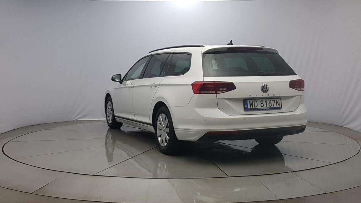 Volkswagen Passat 1.5 TSI EVO Essence DSG WD8167N w abonamencie