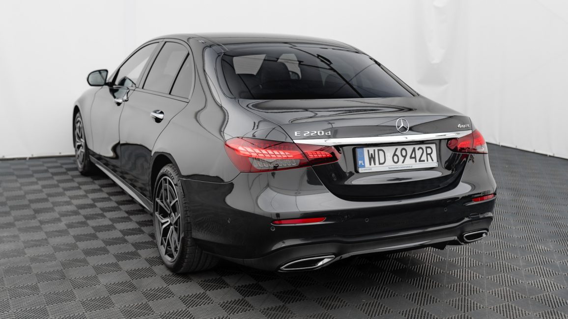 Mercedes-benz E 220 d 4-Matic AMG WD6942R w zakupie za gotówkę