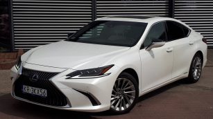 Lexus ES 300h Omotenashi KR3KX56 w zakupie za gotówkę