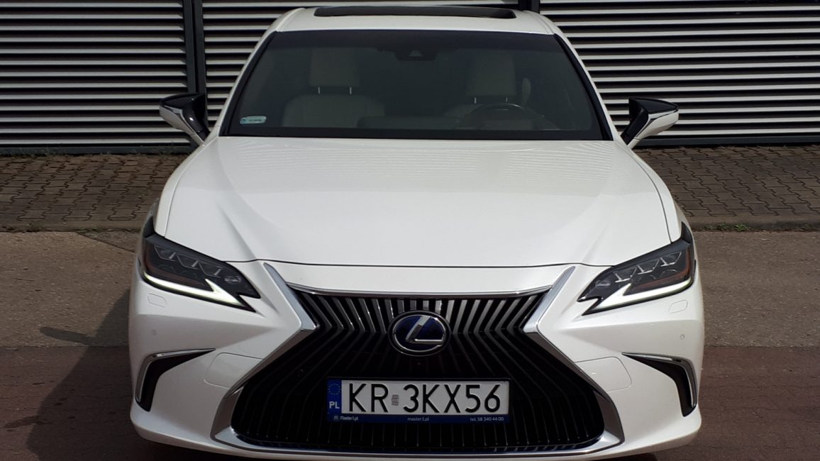 Lexus ES 300h Omotenashi KR3KX56 w zakupie za gotówkę