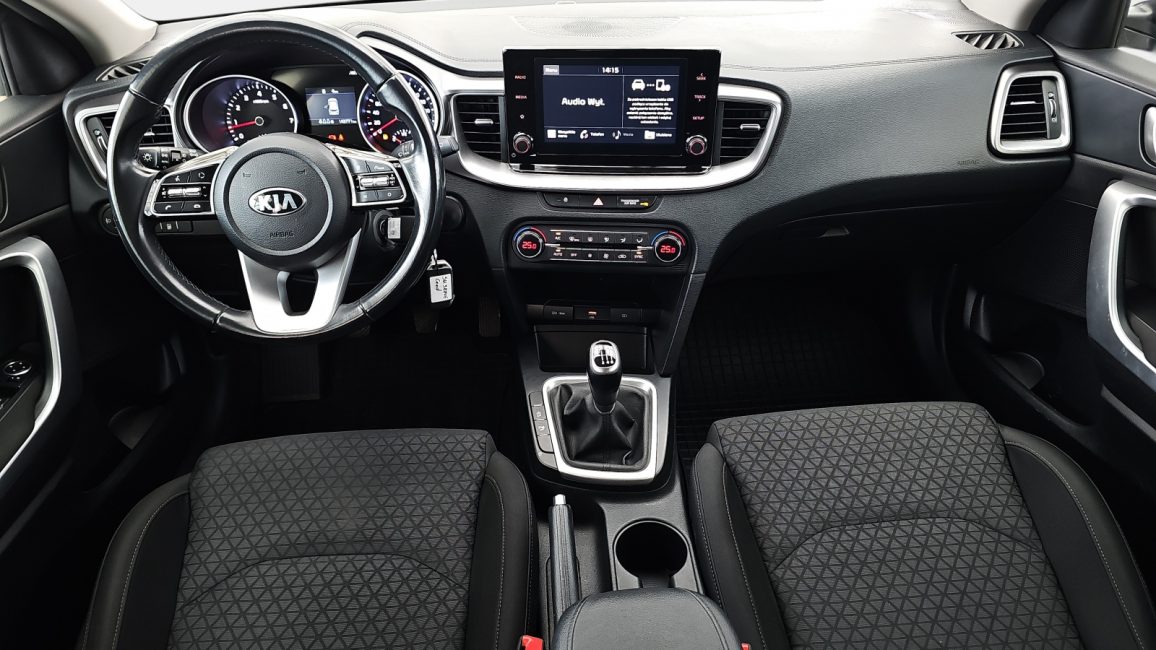 Kia Ceed 1.5 T-GDI M SK988VE w leasingu dla firm