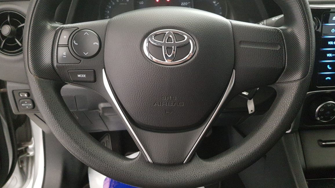 Toyota Corolla 1.6 Active WU8805H w leasingu dla firm