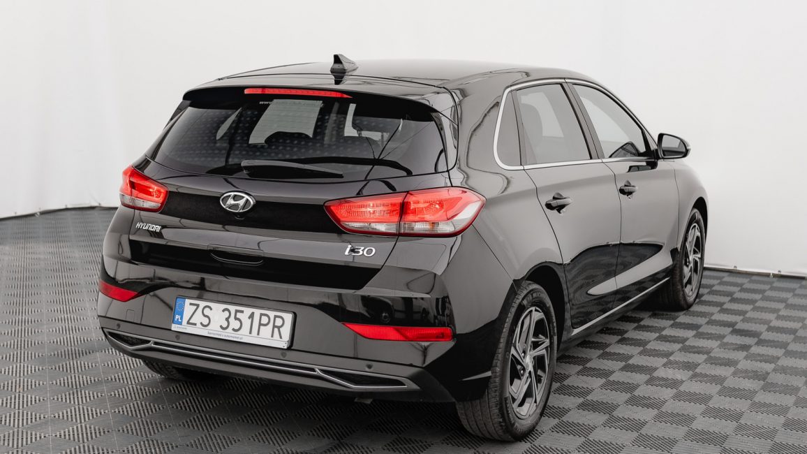 Hyundai i30 1.5 DPI Smart ZS351PR w zakupie za gotówkę