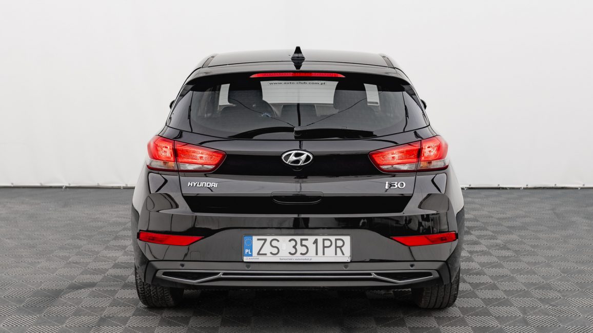 Hyundai i30 1.5 DPI Smart ZS351PR w leasingu dla firm