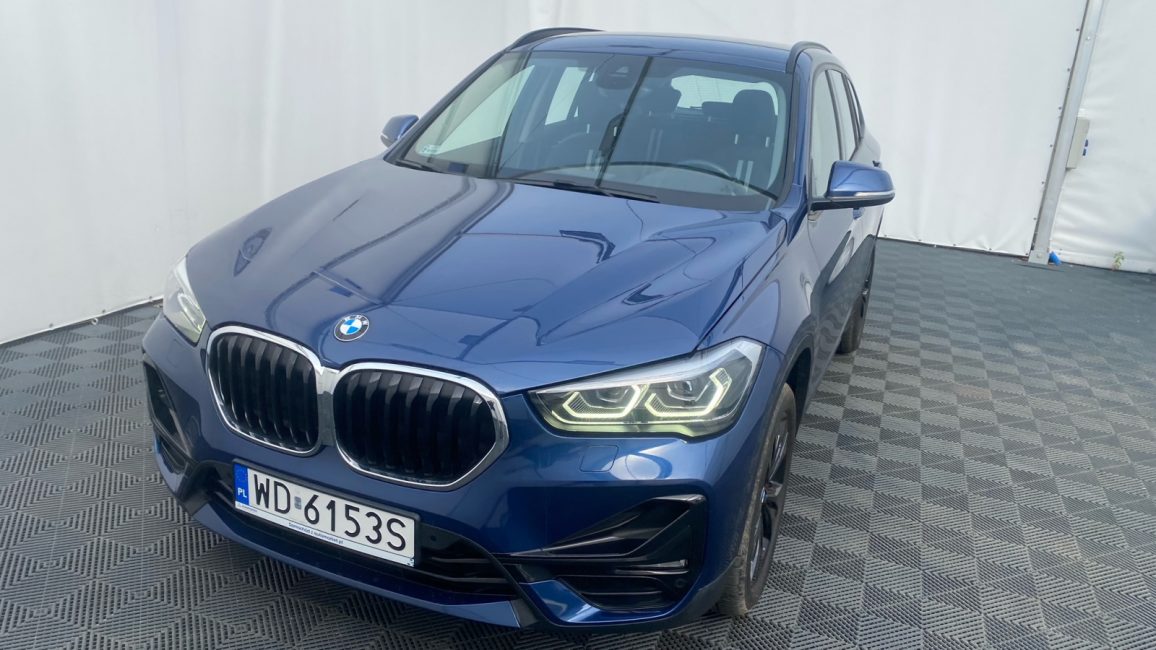 BMW X1 sDrive18i Sport Line aut WD6153S w zakupie za gotówkę