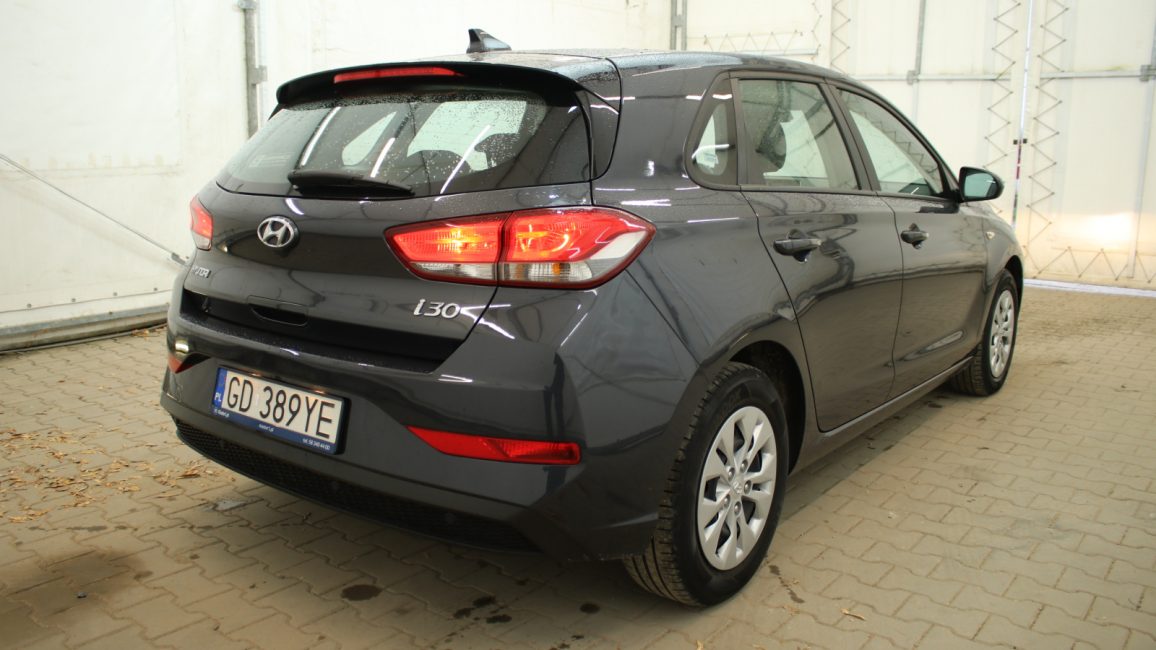 Hyundai i30 1.5 DPI Classic + GD389YE w leasingu dla firm