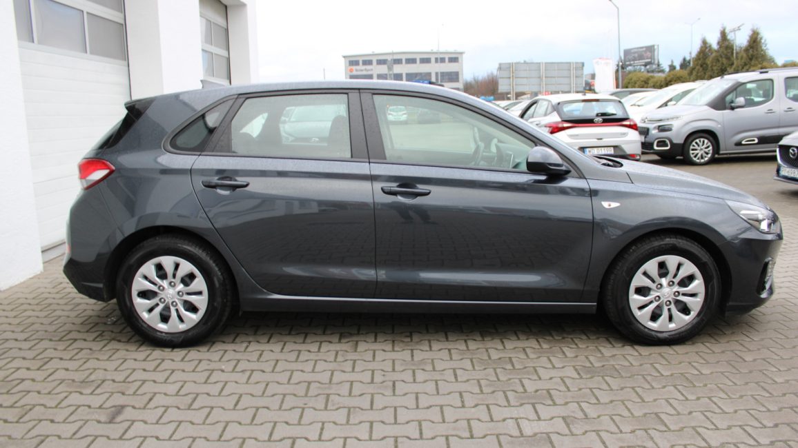 Hyundai i30 1.0 T-GDI Classic + WD0604R w zakupie za gotówkę