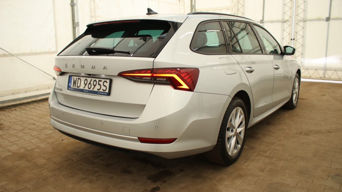 Skoda Octavia 1.5 TSI ACT Ambition WD9695S w abonamencie