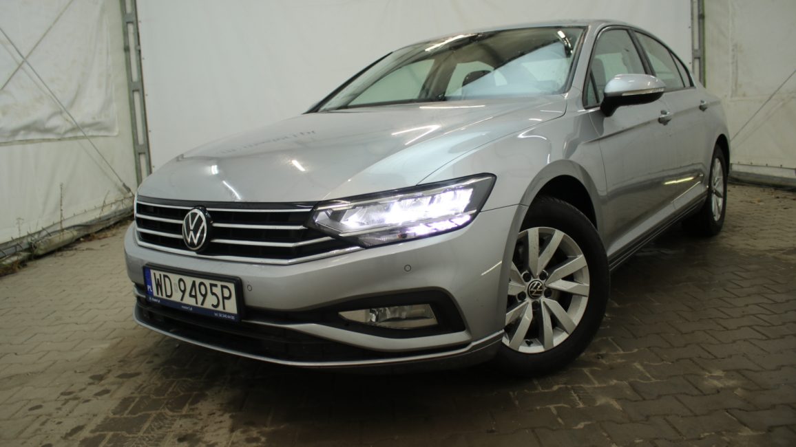 Volkswagen Passat 1.5 TSI EVO Essence DSG WD9495P w abonamencie