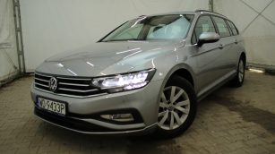 Volkswagen Passat 1.5 TSI EVO Essence DSG WD9433P w abonamencie