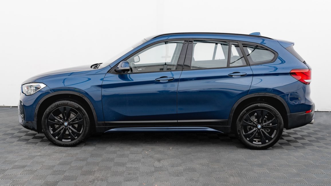 BMW X1 sDrive18i Sport Line aut CB805NM w abonamencie