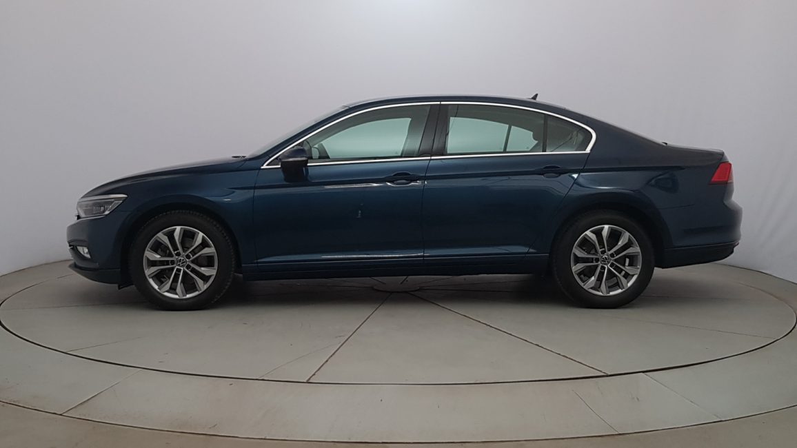 Volkswagen Passat 2.0 TDI EVO Business WD1781S w abonamencie dla firm