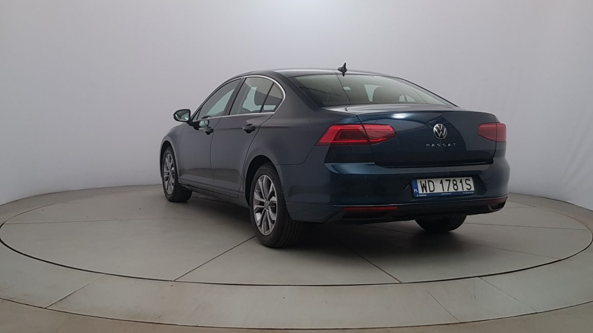 Volkswagen Passat 2.0 TDI EVO Business WD1781S w abonamencie dla firm