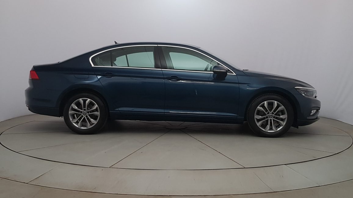 Volkswagen Passat 2.0 TDI EVO Business WD1781S w abonamencie dla firm