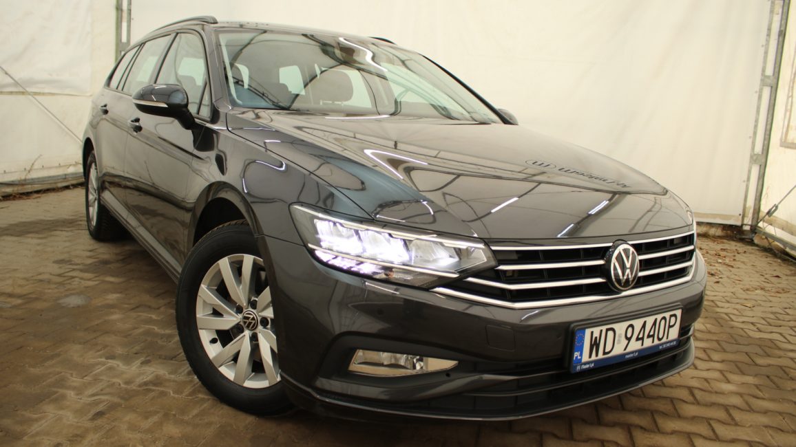 Volkswagen Passat 1.5 TSI EVO Essence DSG WD9440P w abonamencie