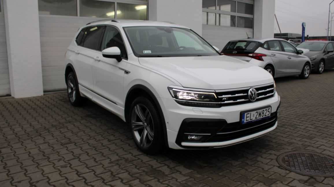 Volkswagen Tiguan Allspace 2.0 TDI 4Mot. SCR Highline DSG EL2W825 w leasingu dla firm