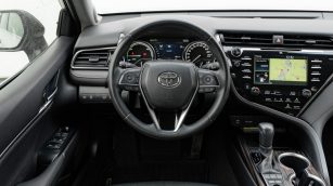 Toyota Camry 2.5 Hybrid Executive CVT GD048VS w leasingu dla firm