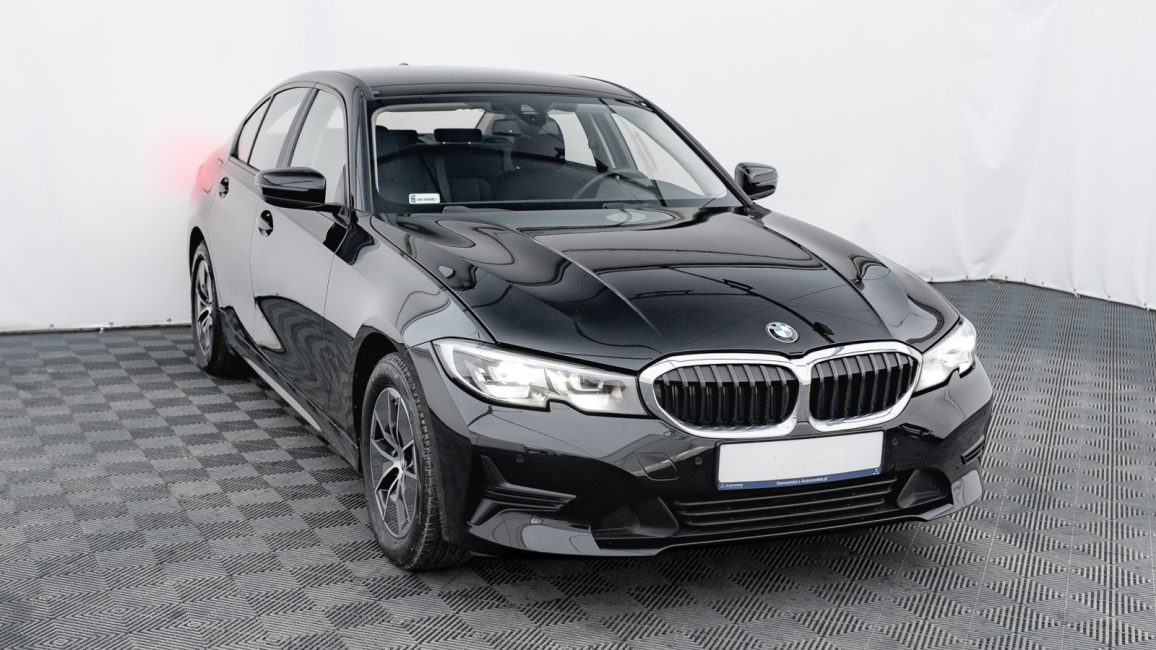 BMW 318i Advantage aut WX3956E w abonamencie