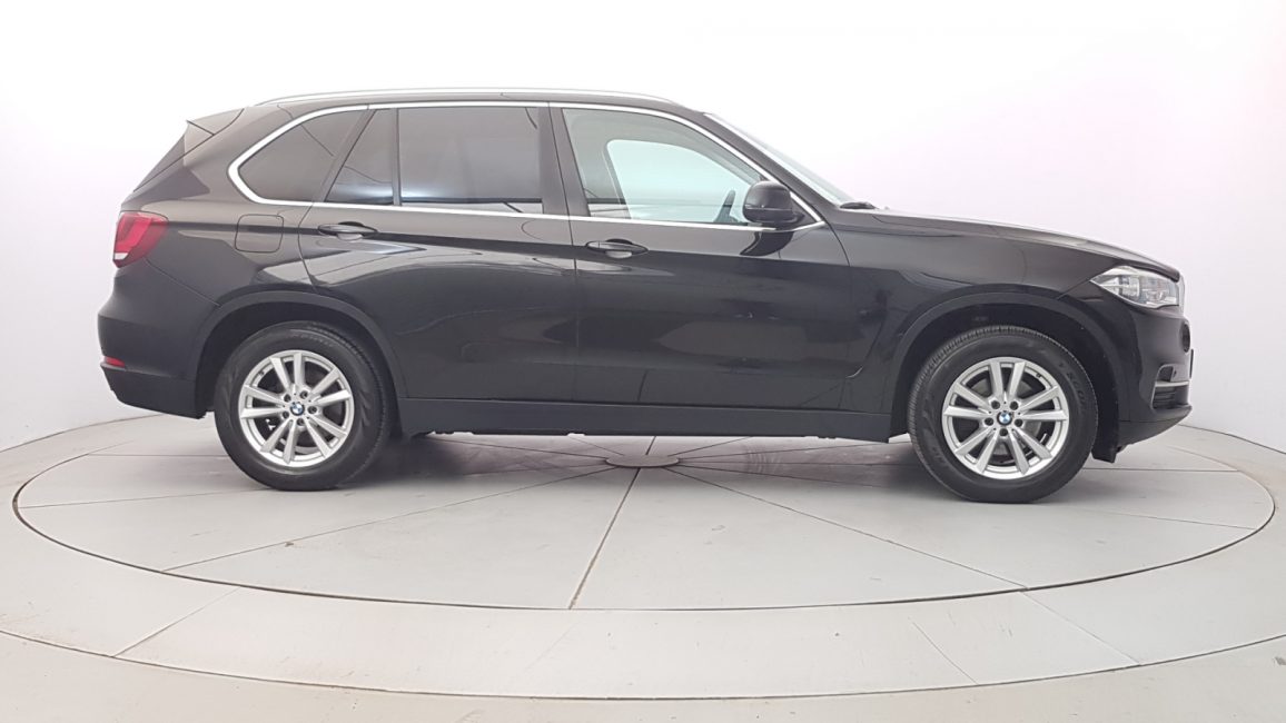 BMW X5 xDrive25d WD3762H w leasingu dla firm