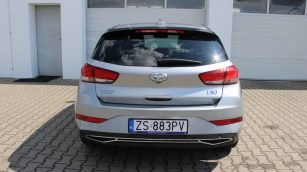 Hyundai i30 1.5 DPI Smart ZS883PV w leasingu dla firm