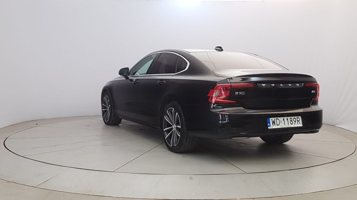 Volvo S90 B4 B Momentum Pro aut WD1189R w leasingu dla firm