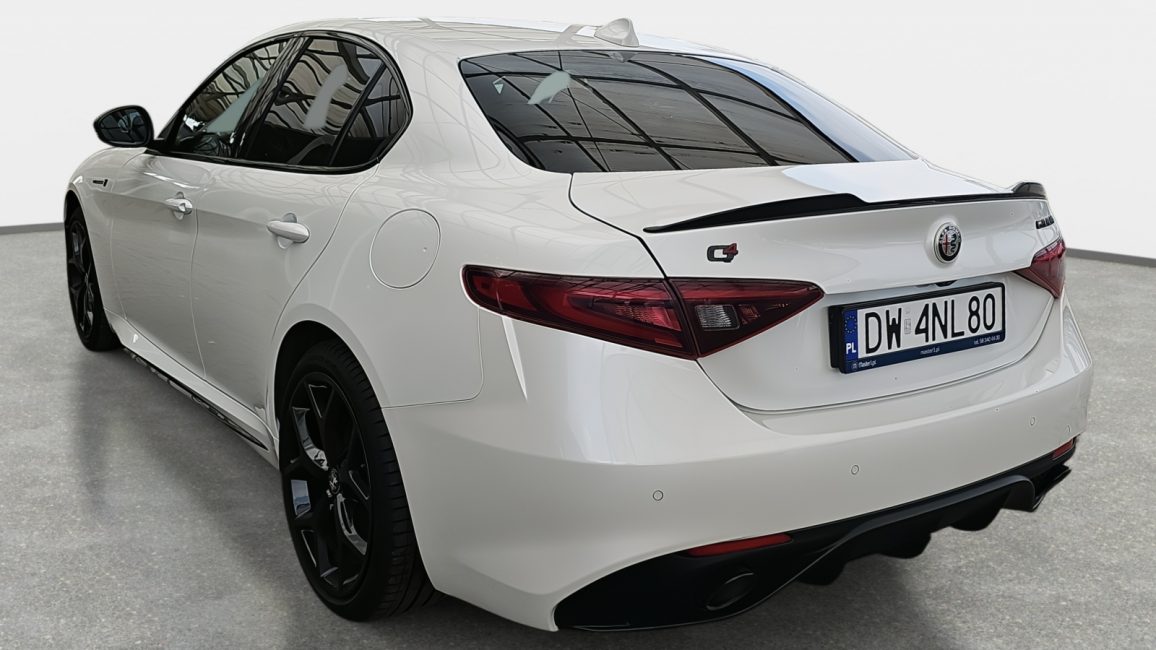 Alfa Romeo Giulia 2.0 Turbo Veloce TI Q4 aut DW4NL80 w leasingu dla firm