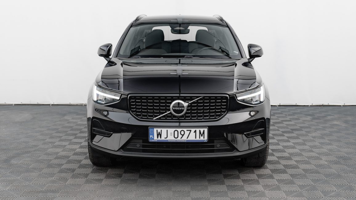 Volvo XC40 B3 Plus Dark aut WJ0971M w abonamencie dla firm