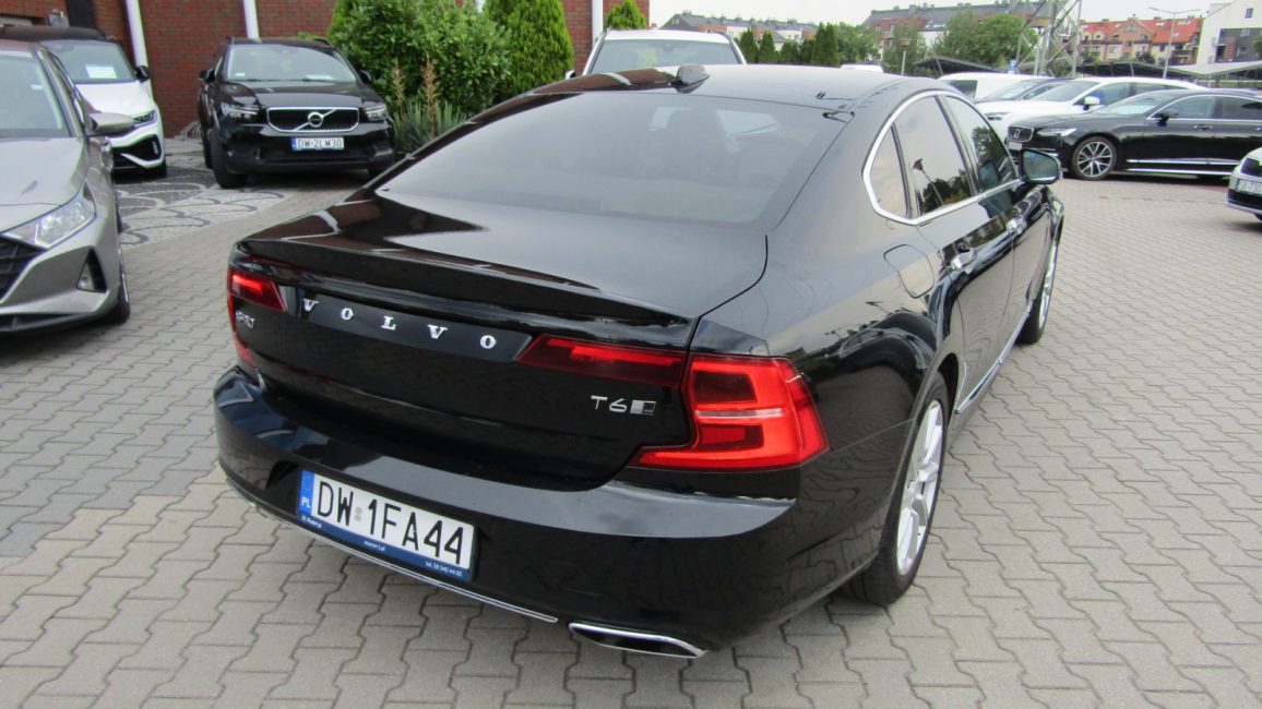 Volvo S90 T6 GPF AWD Inscription aut DW1FA44 w abonamencie