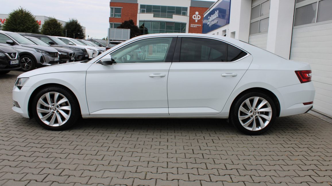 Skoda Superb 2.0 TDI Ambition GD221YF w leasingu dla firm