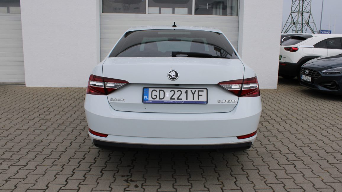 Skoda Superb 2.0 TDI Ambition GD221YF w zakupie za gotówkę