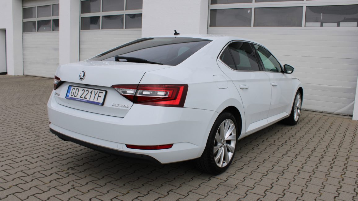 Skoda Superb 2.0 TDI Ambition GD221YF w zakupie za gotówkę