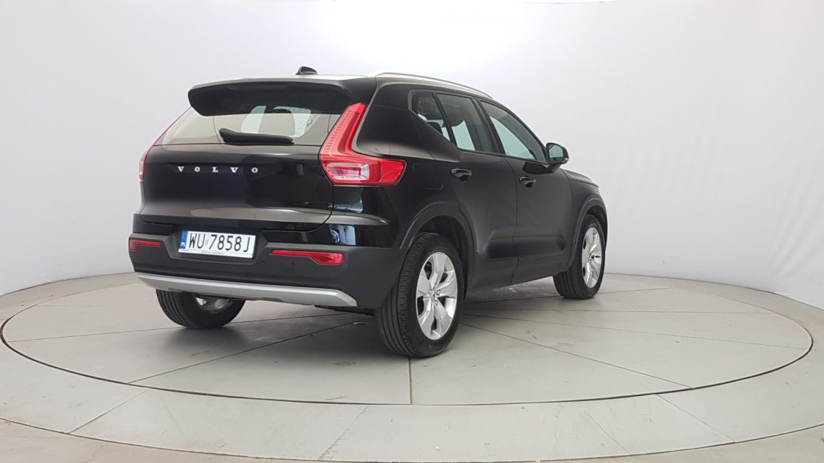 Volvo XC 40 T3 Momentum aut WU7858J w leasingu dla firm