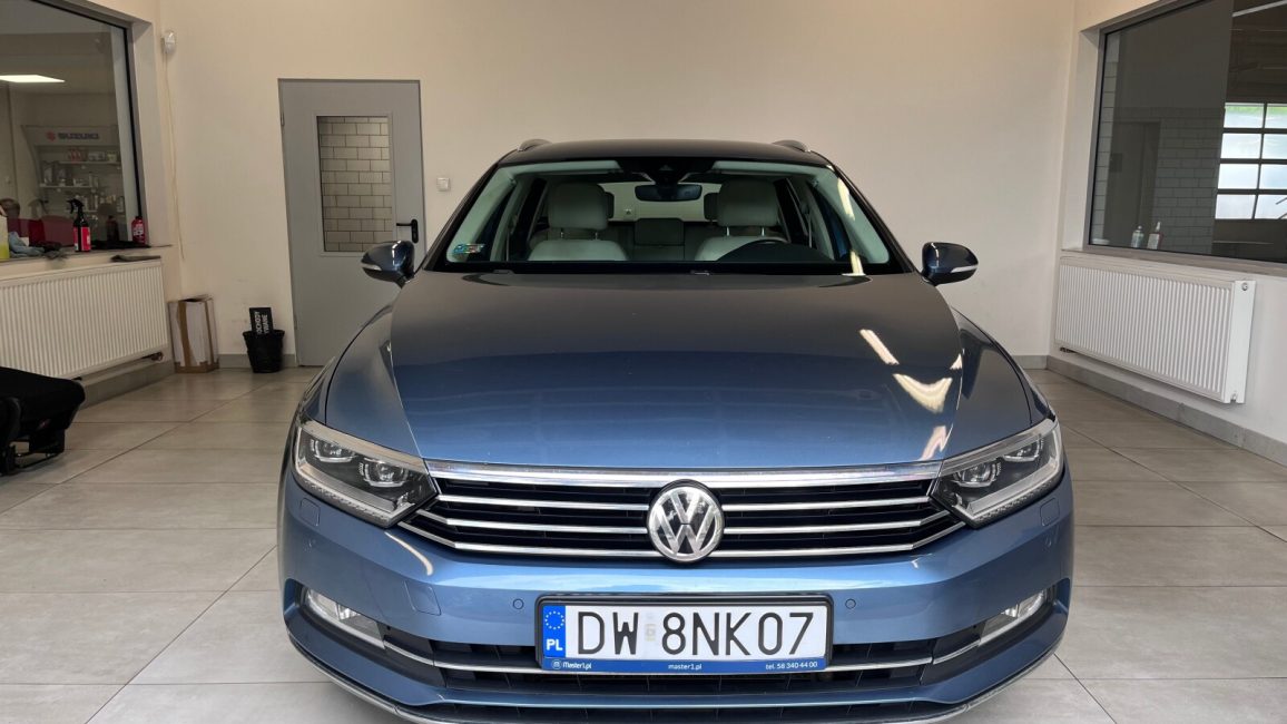 Volkswagen Passat 1.8 TSI BMT Highline DSG DW8NK07 w leasingu dla firm