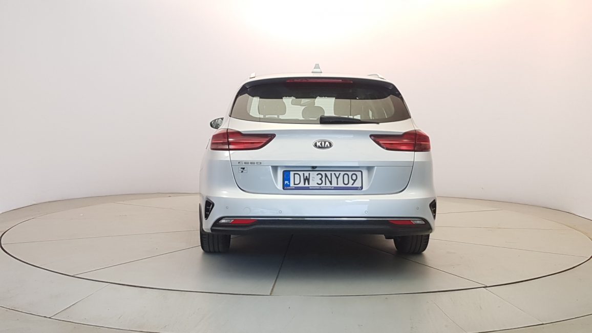 Kia Ceed 1.5 T-GDI M DW3NY09 w zakupie za gotówkę