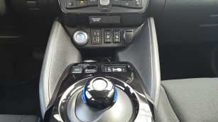 Nissan Leaf 40kWh N-Connecta DB8071H w abonamencie