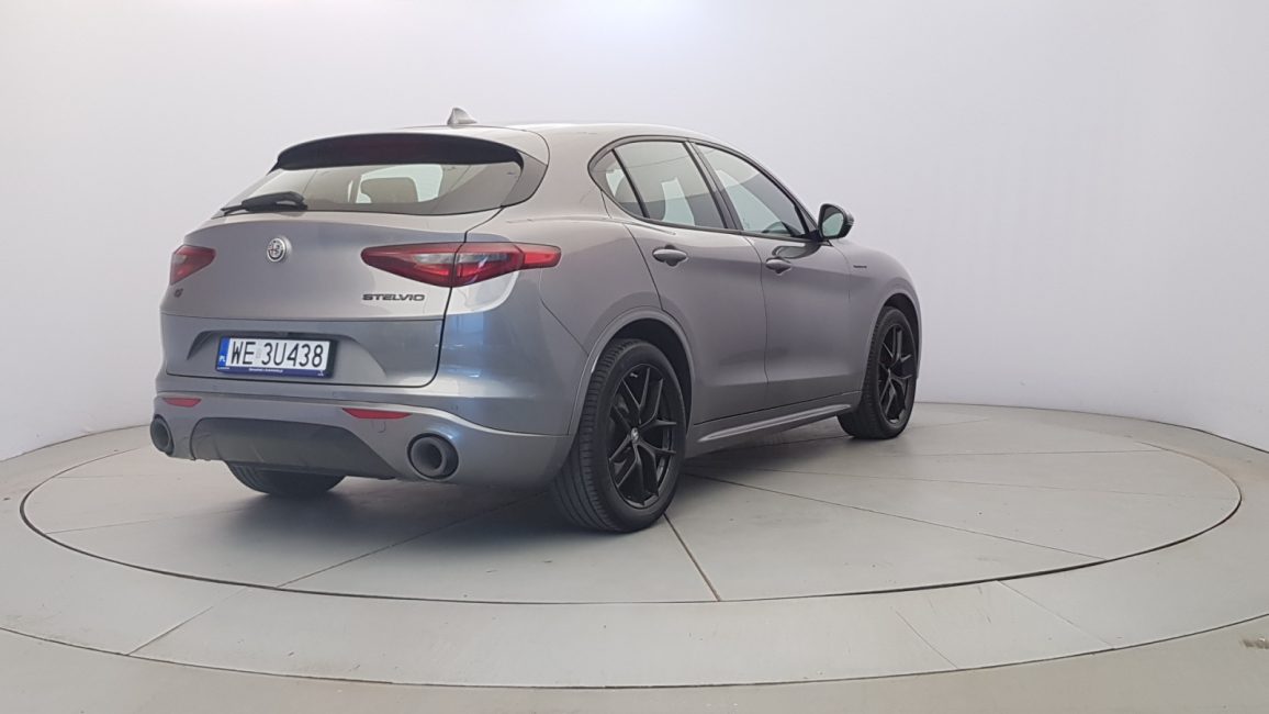 Alfa Romeo Stelvio 2.0 Turbo Veloce Q4 aut WE3U438 w zakupie za gotówkę