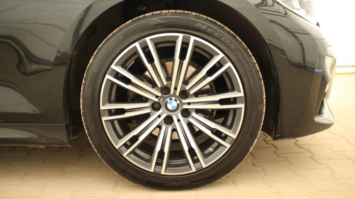 BMW 320i M Sport sport-aut ZS902SH w abonamencie