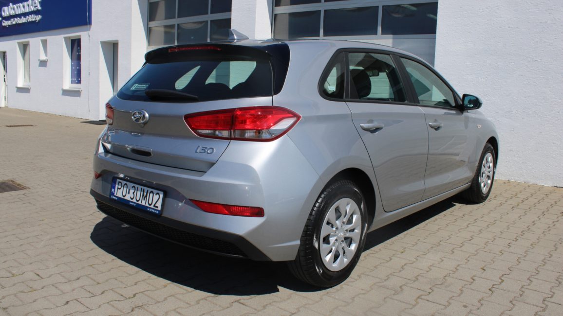 Hyundai i30 1.5 DPI Classic + PO3UM02 w abonamencie