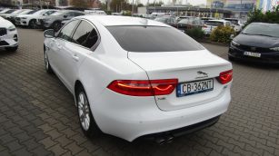 Jaguar XE 2.0 D AWD Prestige aut CB362NT w leasingu dla firm