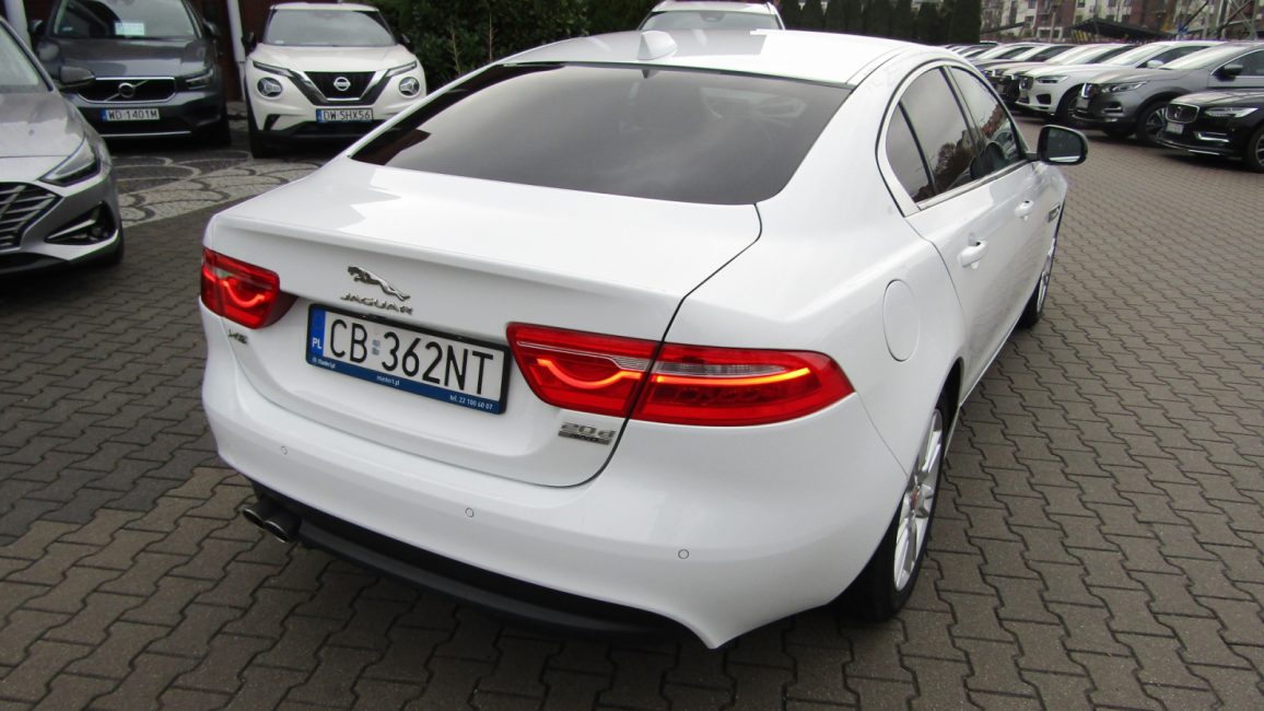 Jaguar XE 2.0 D AWD Prestige aut CB362NT w leasingu dla firm