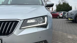 Skoda Superb 1.5 TSI ACT Ambition DSG WU3289J w leasingu dla firm