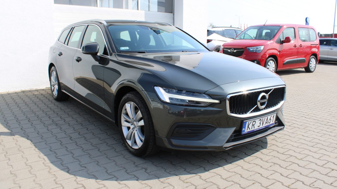 Volvo V60 D3 SCR Momentum aut KR3VA61 w leasingu dla firm