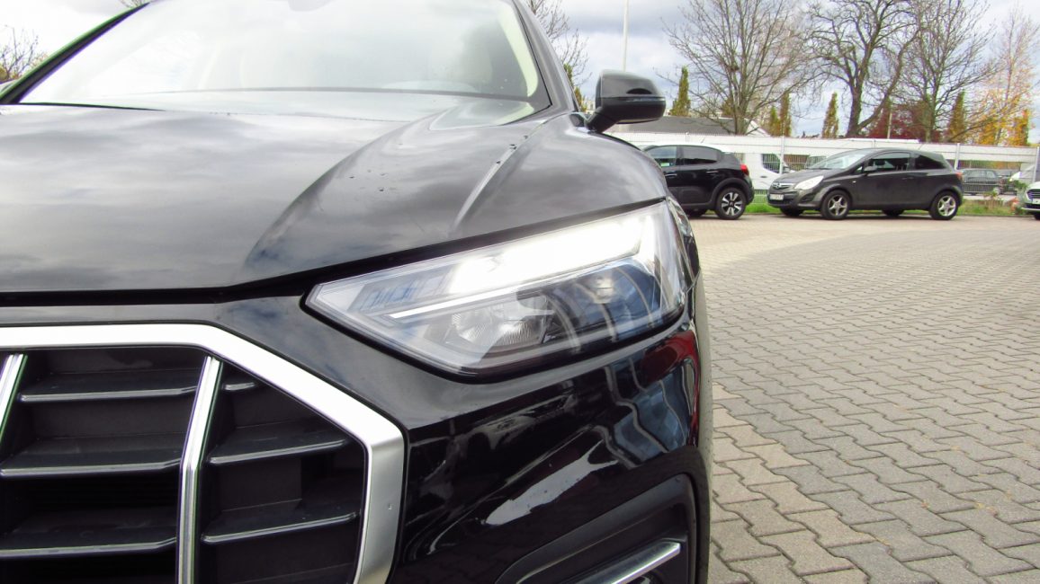 Audi Q5 40 TDI mHEV Quattro Advanced S tronic WD9209P w abonamencie