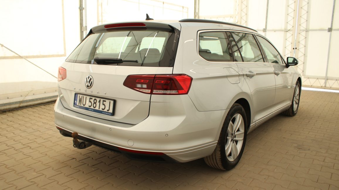 Volkswagen Passat 2.0 TSI Business DSG WU5815J w leasingu dla firm