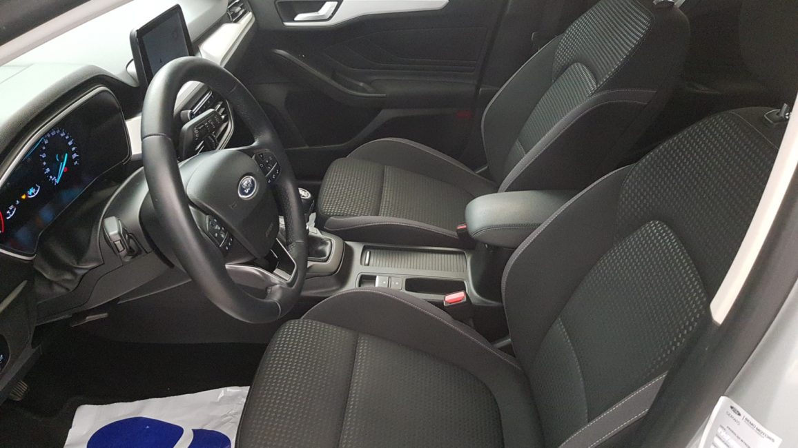 Ford Focus 1.5 EcoBlue SCR Connected WD9710P w leasingu dla firm