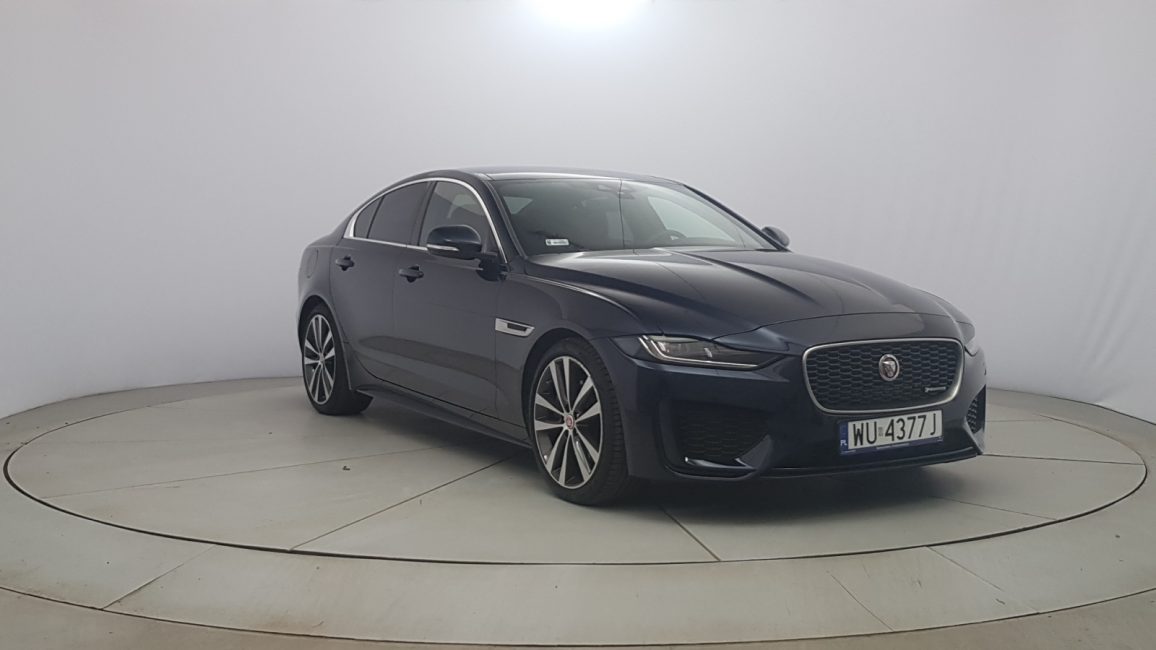 Jaguar XE 2.0 D180 R-Dynamic SE aut WU4377J w abonamencie