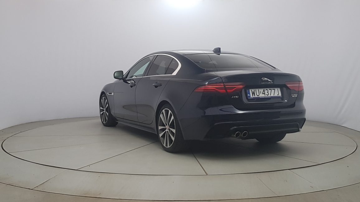 Jaguar XE 2.0 D180 R-Dynamic SE aut WU4377J w abonamencie