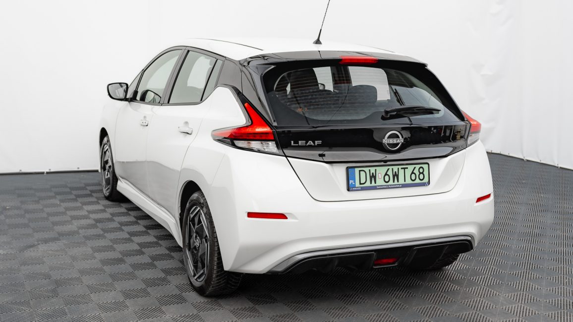 Nissan Leaf 40kWh Acenta DW6WT68 w abonamencie