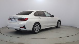 BMW 320d xDrive mHEV Advantage aut WJ1068L w leasingu dla firm